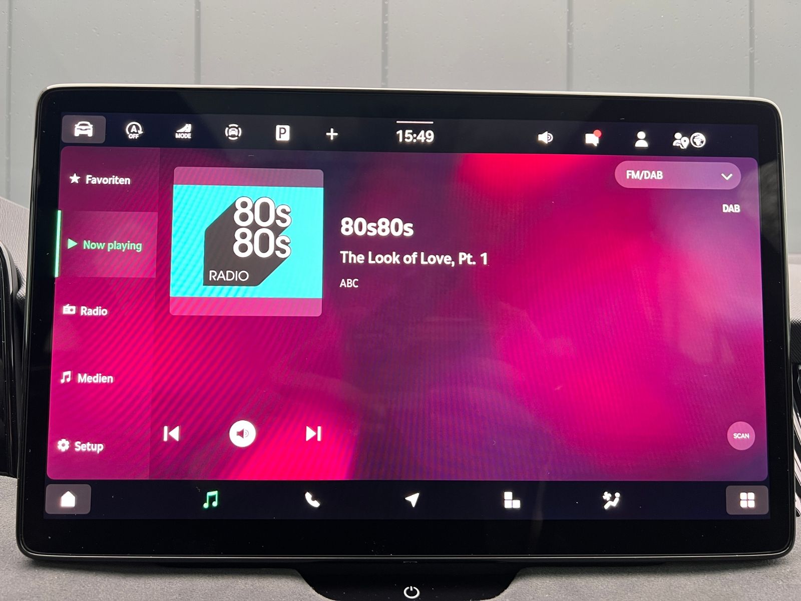 Fahrzeugabbildung SKODA Superb Combi  Sportline 2.0 TDI 4x4 DSG *AHK, Na