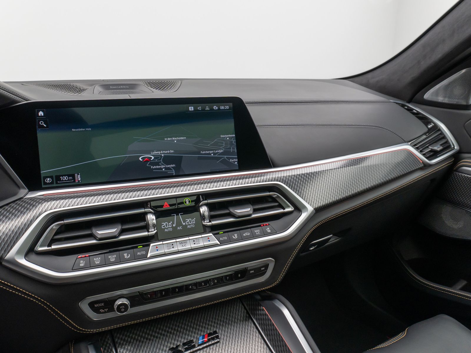 Fahrzeugabbildung BMW X6 M Panorama 360°Laser B&W Massage SoftCl AHK