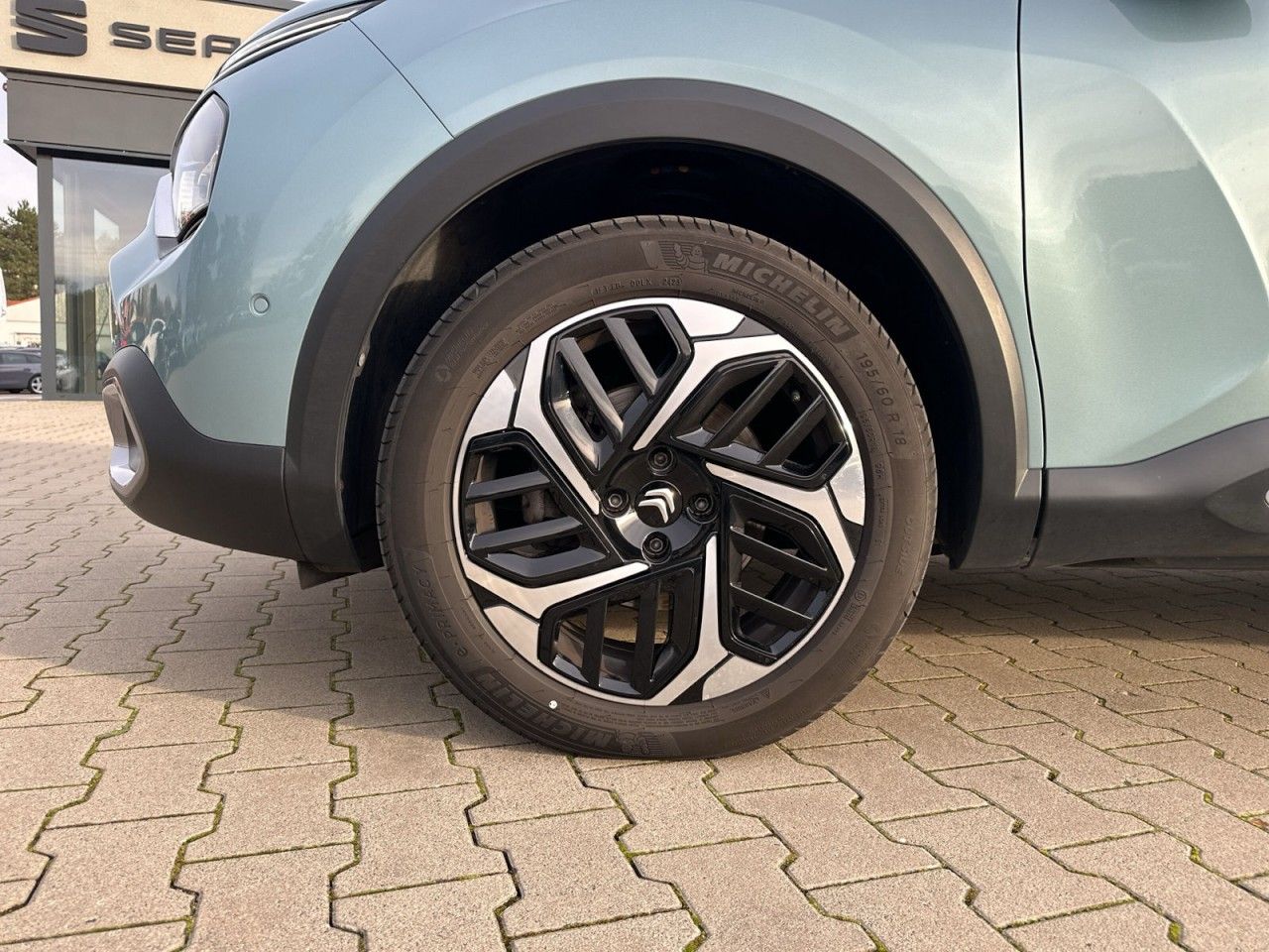 Fahrzeugabbildung Citroën C4 PureTech 130 S&S EAT8 Shine
