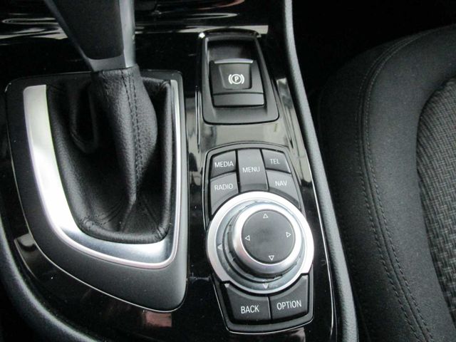 218d Active Tourer Aut. AHK/PPS/Navi/SHZ/WR