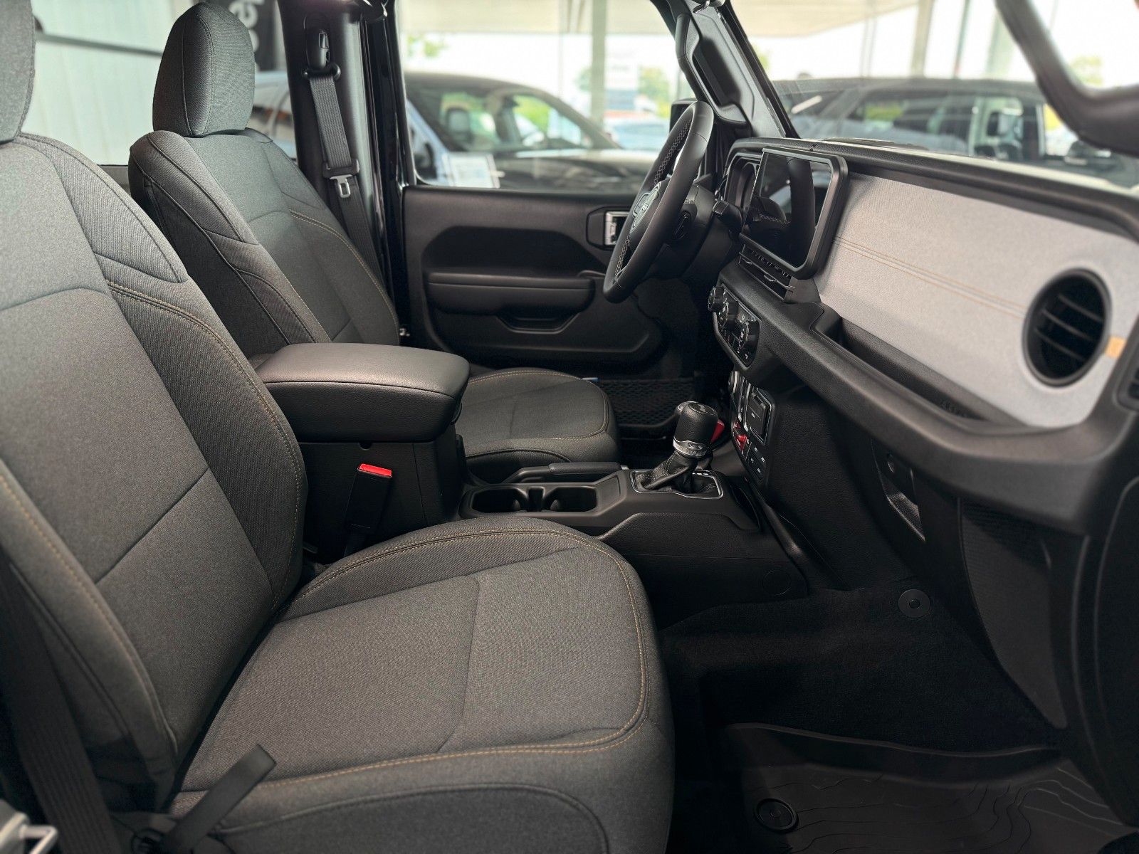 Fahrzeugabbildung Jeep Wrangler WILLYS 2.0 T-GDI 4x4 MY25 "AHK"