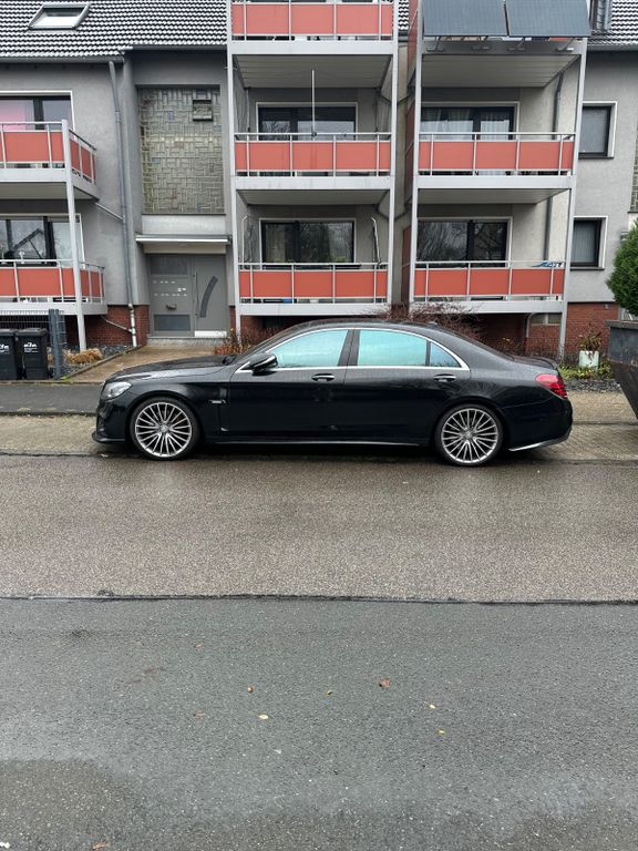 Mercedes-Benz S 560
