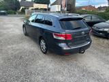 Toyota Avensis Kombi Executive *Sehr gepflegt* - Toyota Avensis in Berlin