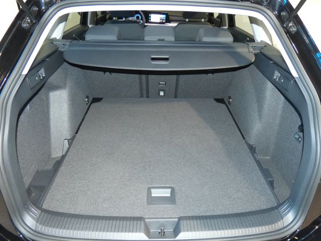 Golf Variant 2.0 TDI Life DSG AHK KAMERA NAVI