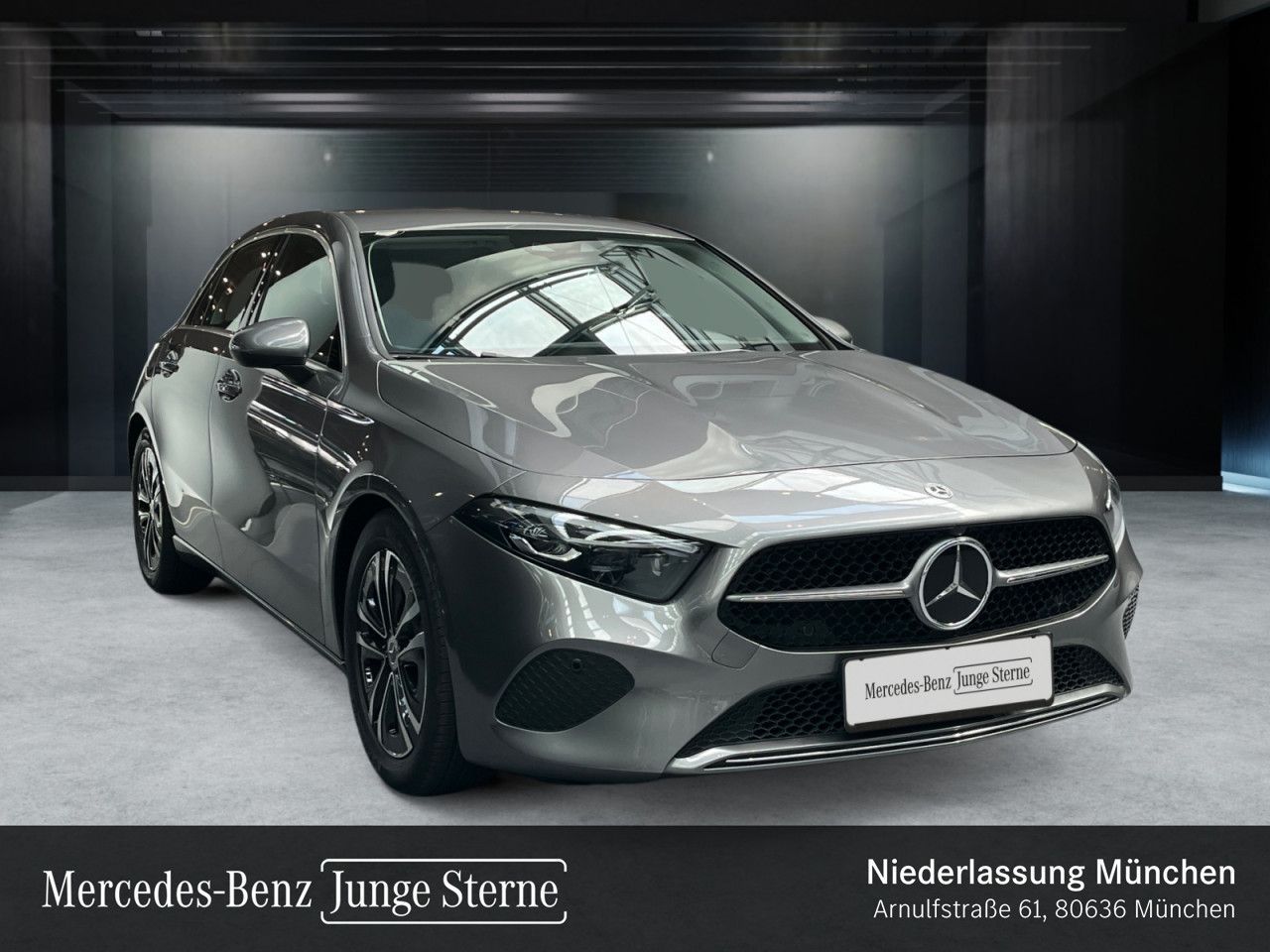 Mercedes-Benz A 180 Prog Adva Distr Mbeam Keyle Kam Memo Ambi foto 4