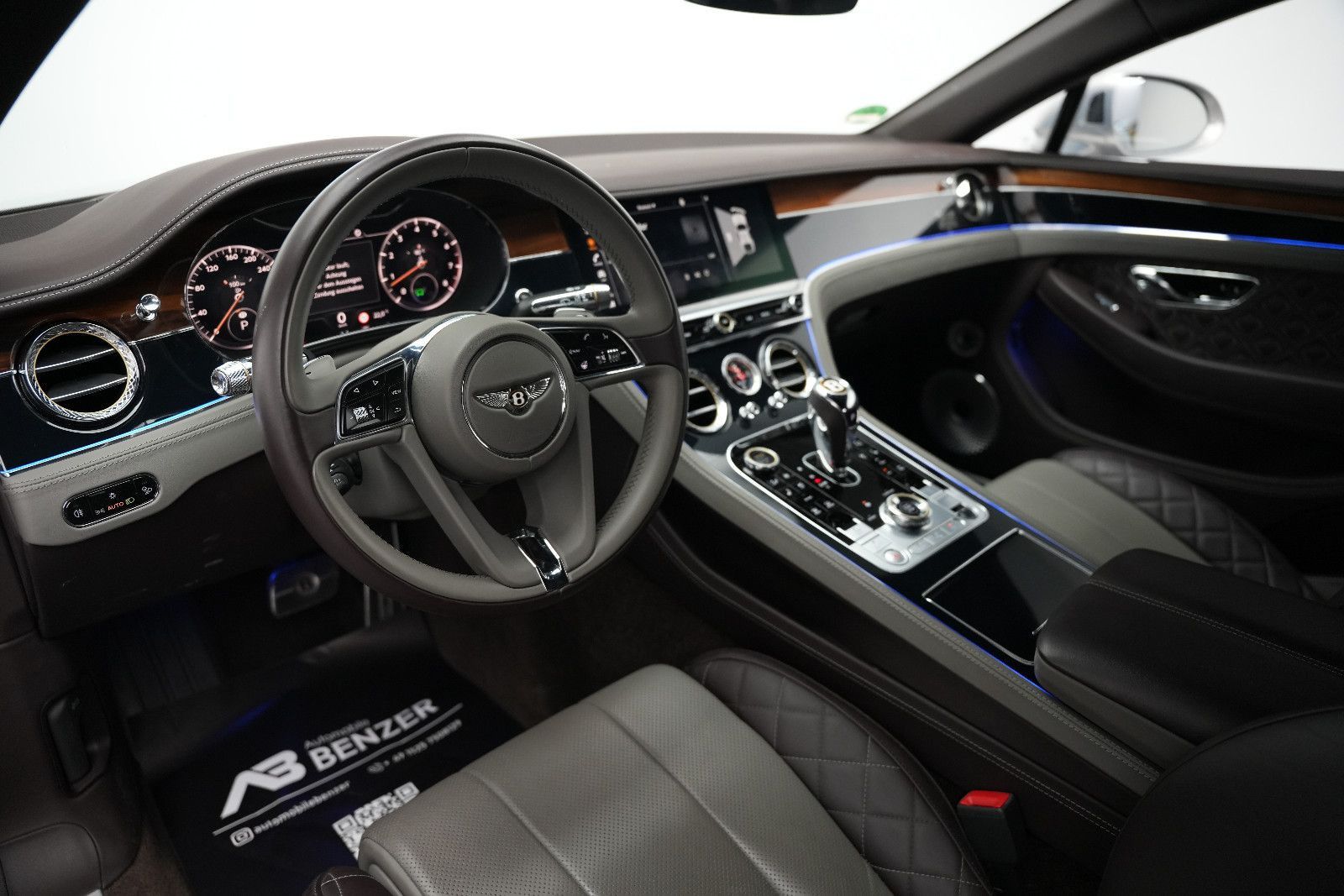 Fahrzeugabbildung Bentley Continental GT W12 First Edition *Rotation*B&O*