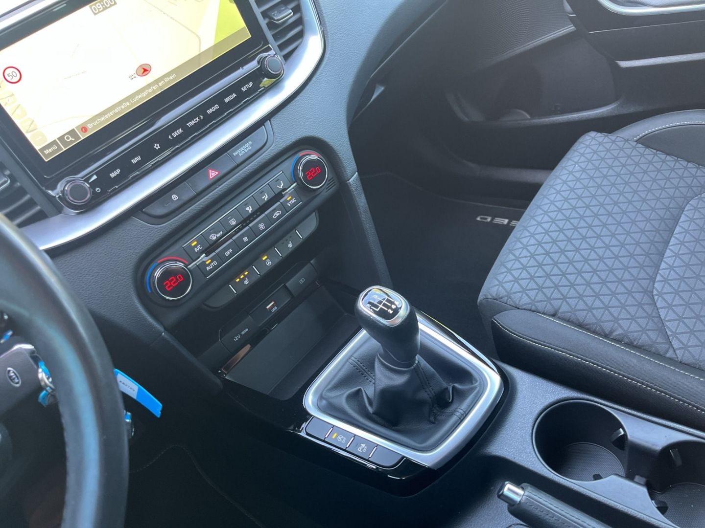 Fahrzeugabbildung Kia Ceed VISION 1.0 T-GDI EU6d-T *8-FACH BEREIFT* *N