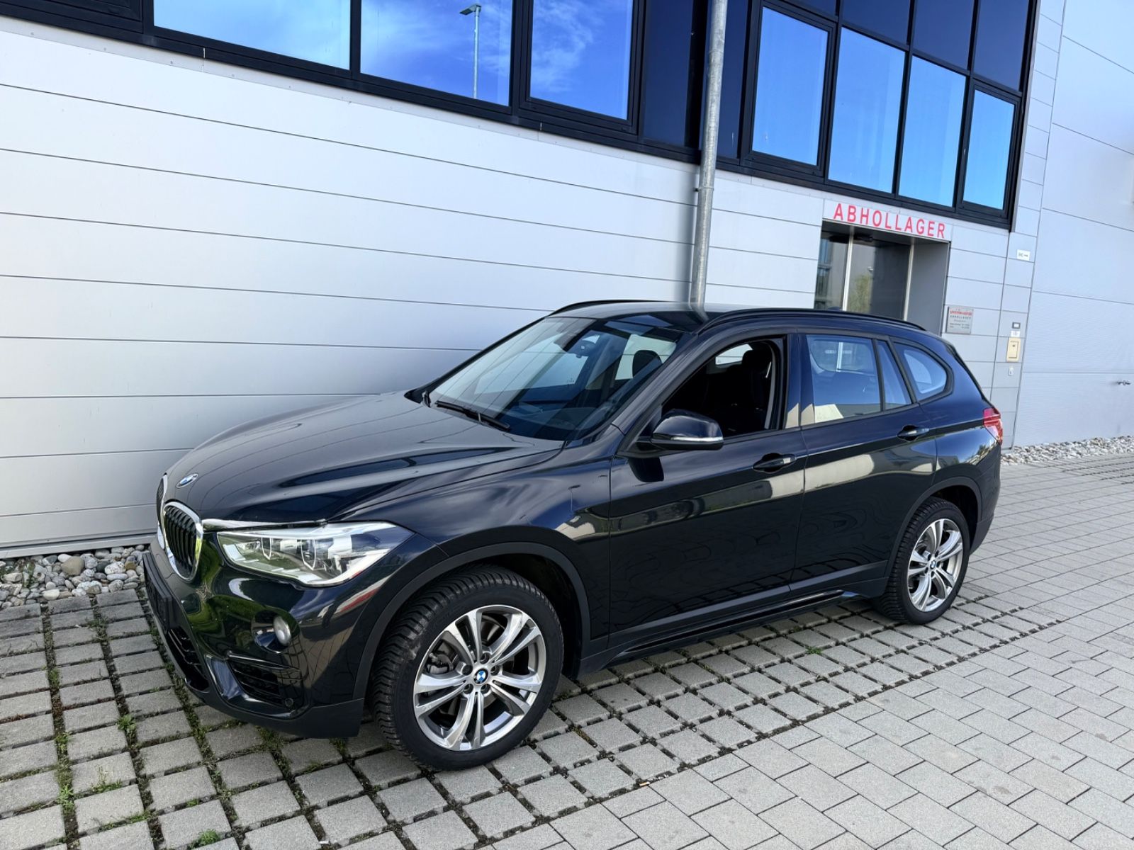 BMW X1 xDrive 25i Sport Line/Navi/LED/Head-UP foto 3