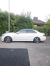 Mercedes-Benz E 350 BlueTEC 4MATIC -