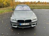 BMW 535d xDrive Touring - Frozen-Grey-Metallic - mit Diesel-Antrieb: Grau, Vollleder, Metallic