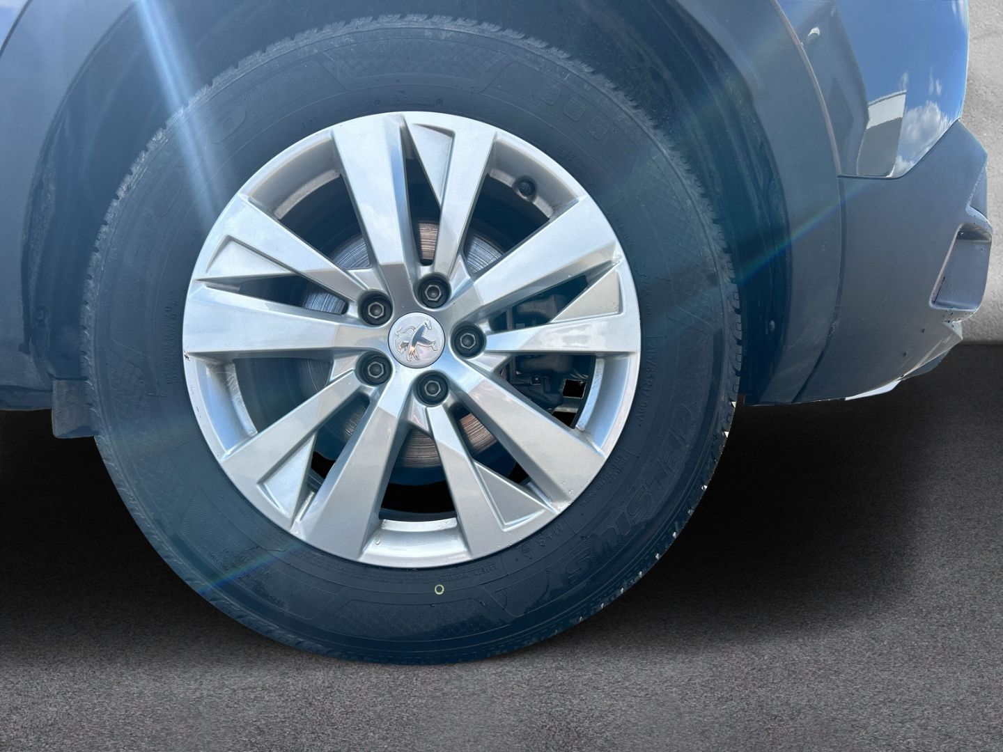 Fahrzeugabbildung Peugeot 3008 Active 1.2 PureTech 130 *Sitzheizung* *Einp