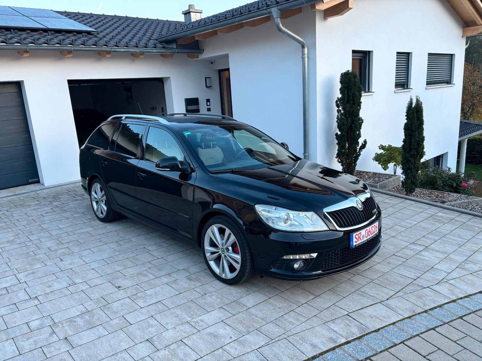 Skoda Octavia2.0 TDI Combi RS 2.0 (1. Hand)