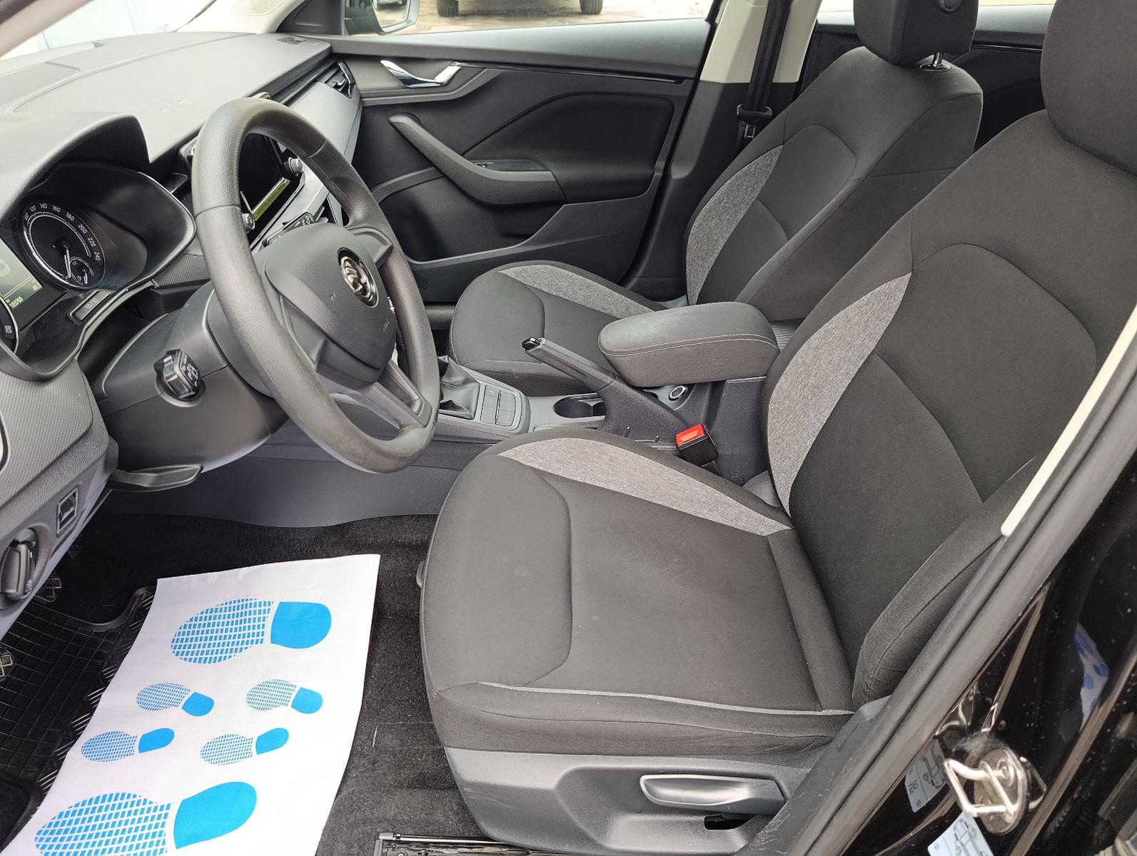 Skoda Scala Active Car Play Tempomat SHZ PDC AHK