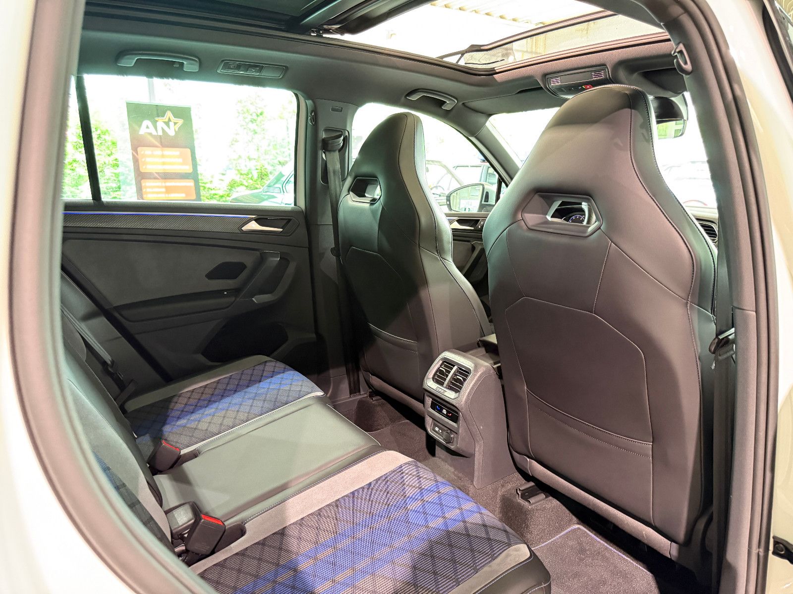 Volkswagen Tiguan R 4Motion IQ DSG LED PANO SHZ AHK foto 16