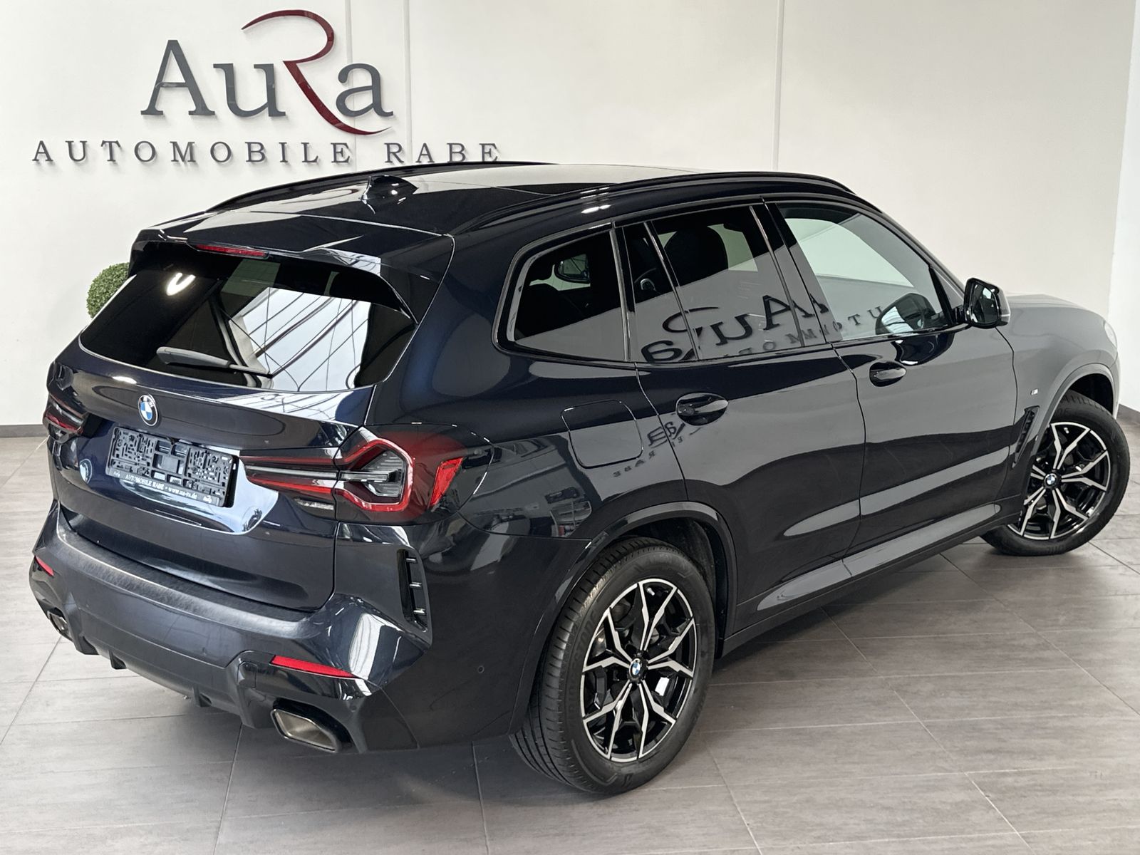 Fahrzeugabbildung BMW X3 xDrive20d M-Sport NAV+LED+PANORAMA+HIFI+VCOCK