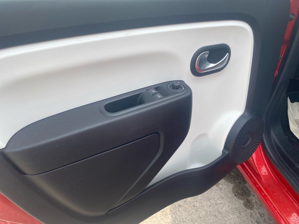 Renault Twingo SCe 70 Start&Stop Luxe – Bild 13