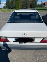 Mercedes-Benz 250 - Mercedes-Benz Diesel Gebrauchtwagen aus dem Jahr 1987