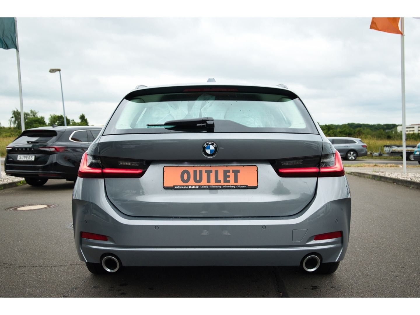 BMW 320 d xDrive Touring Navi LED SHz Apple CP foto 6