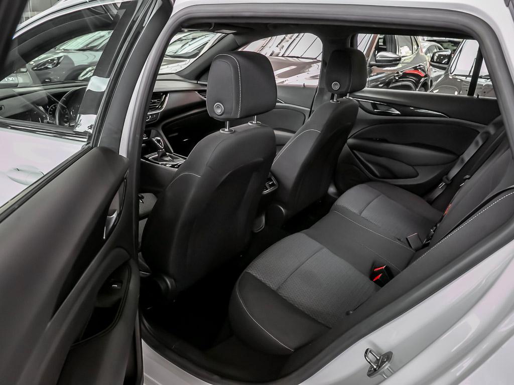 Opel Insignia B Sports Tourer 2.0 Elegance Ergonomie