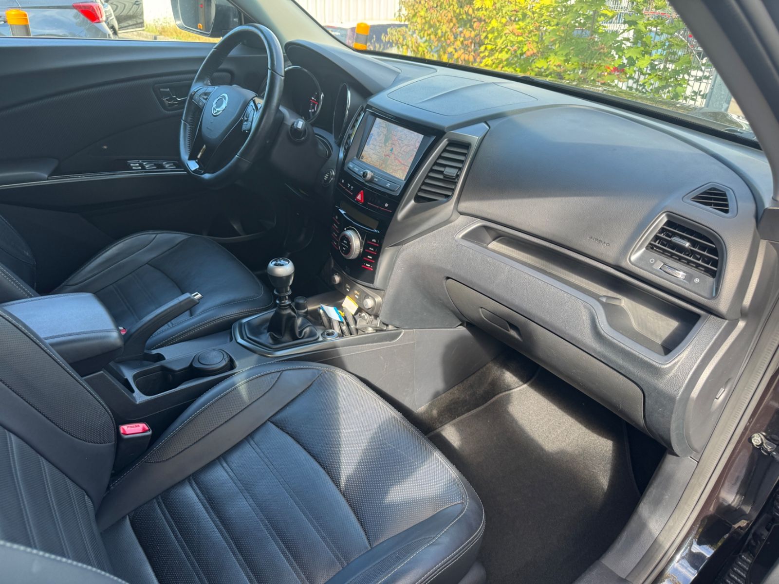 Fahrzeugabbildung Ssangyong XLV 4x4 Leder+Navi+Sitzheizung+18Zoll+Kamera