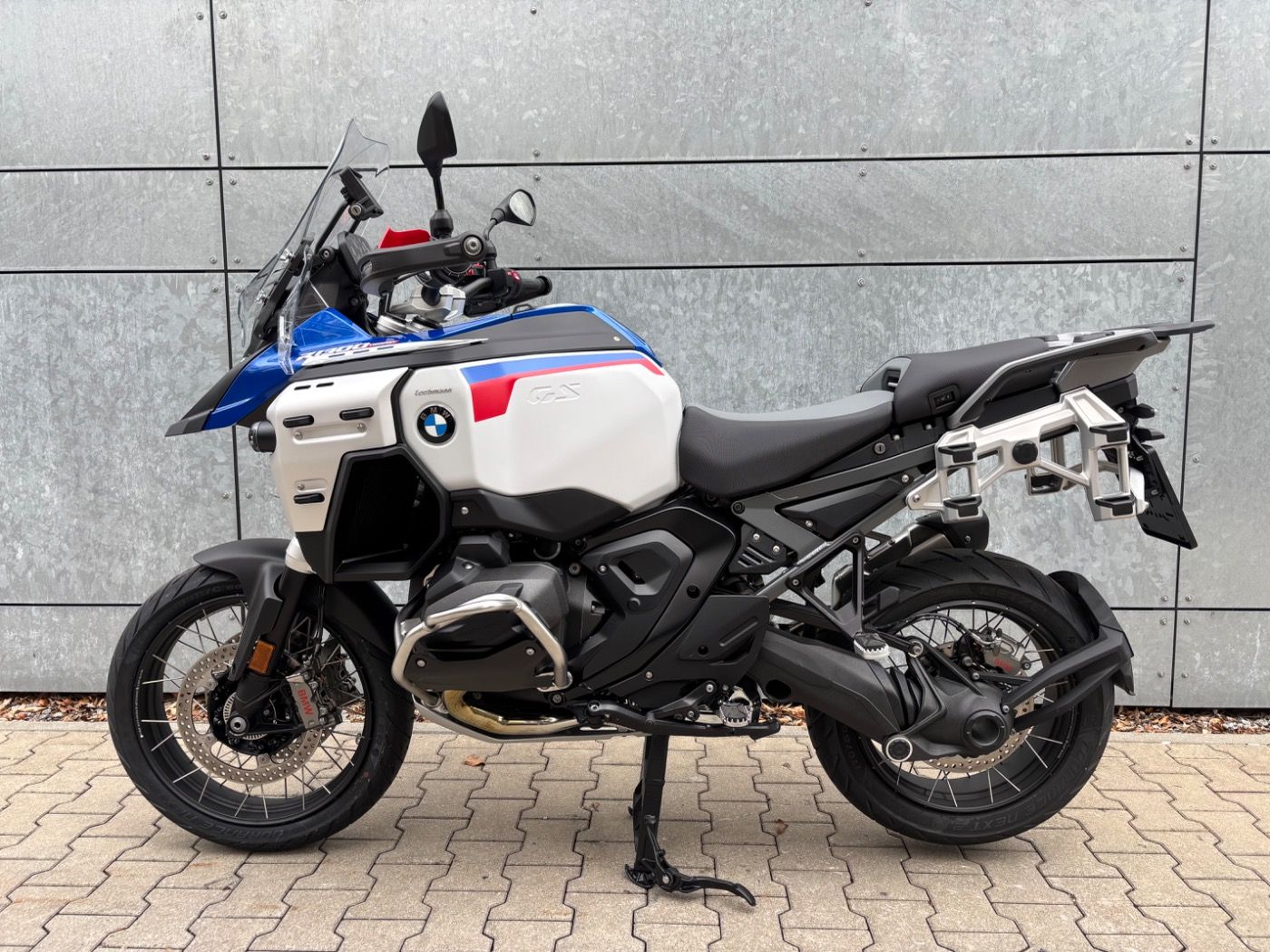 Fahrzeugabbildung BMW R 1300 GS Adventure Trophy ASA 3 Pakete Adaptive