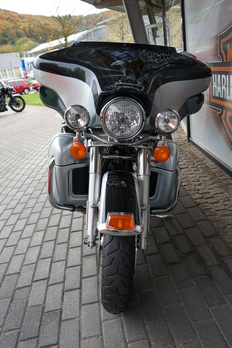 Fahrzeugabbildung Harley-Davidson Ultra Limited FLHTK mit Jekill & Hyde