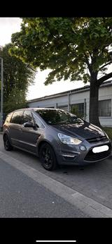 Ford S Max 2.0 - Ford S-Max: Limousine