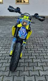 Husqvarna 701 SM Supermoto, viel Zubehör, gr. Service neu - HUSQVARNA MOTORRAD