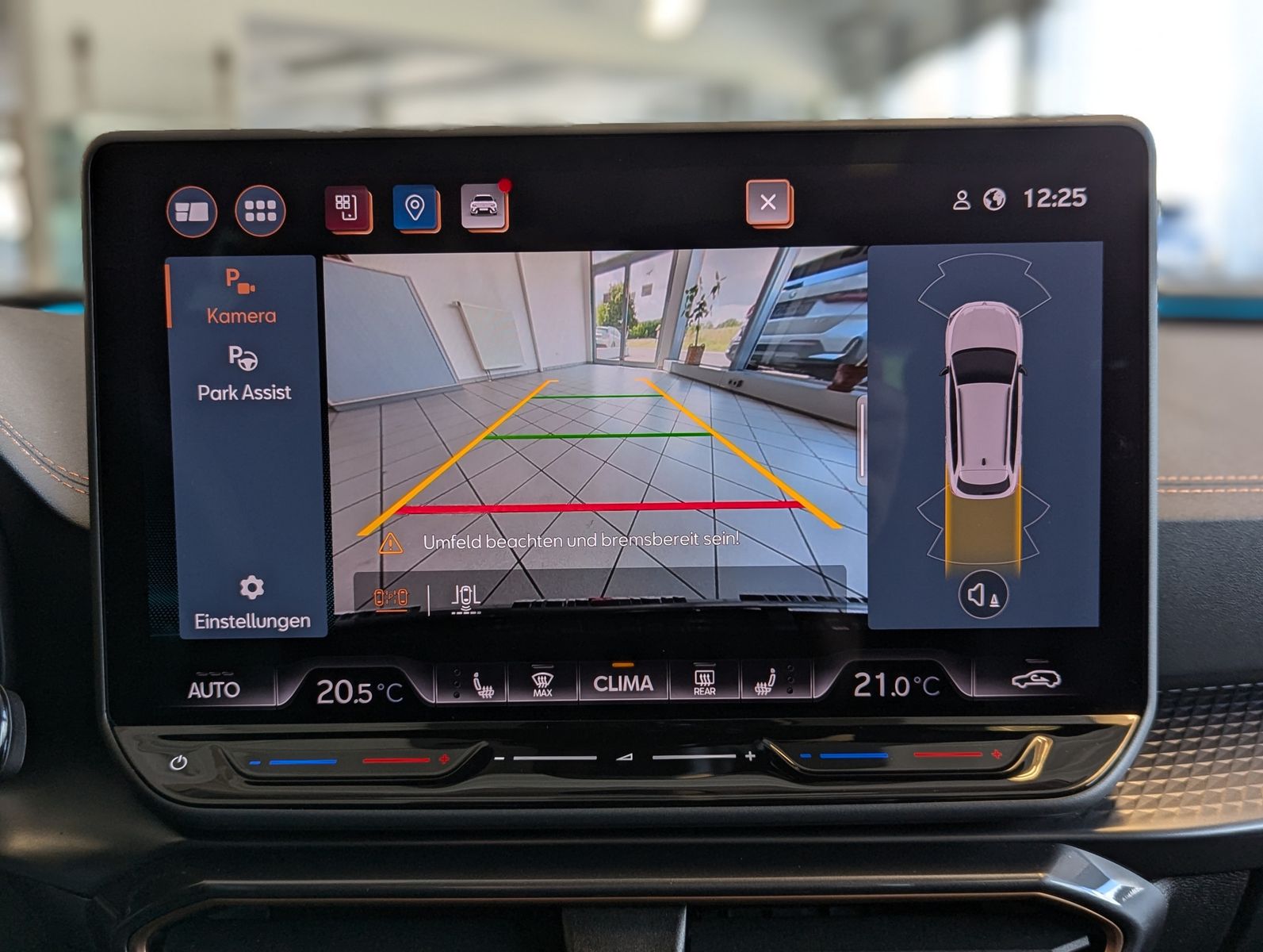 CUPRA Leon 1.5 eTSI Pano Intelligent-Dynamic-Edge-Pake - Image 25