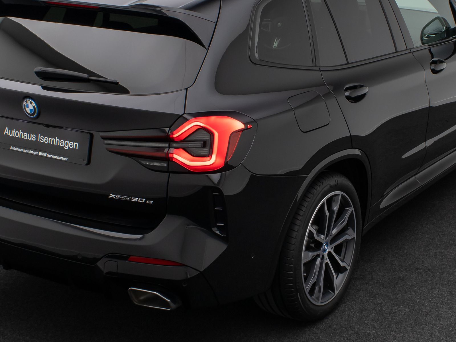 Fahrzeugabbildung BMW X3 xD30e M Sport HUD DAB Laser Komfort 20Zoll