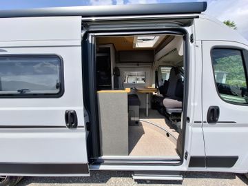 HYMER  ERIBA  HYMERCAR Redwood 601 Trail AHK Lithium LED Schwenkbad