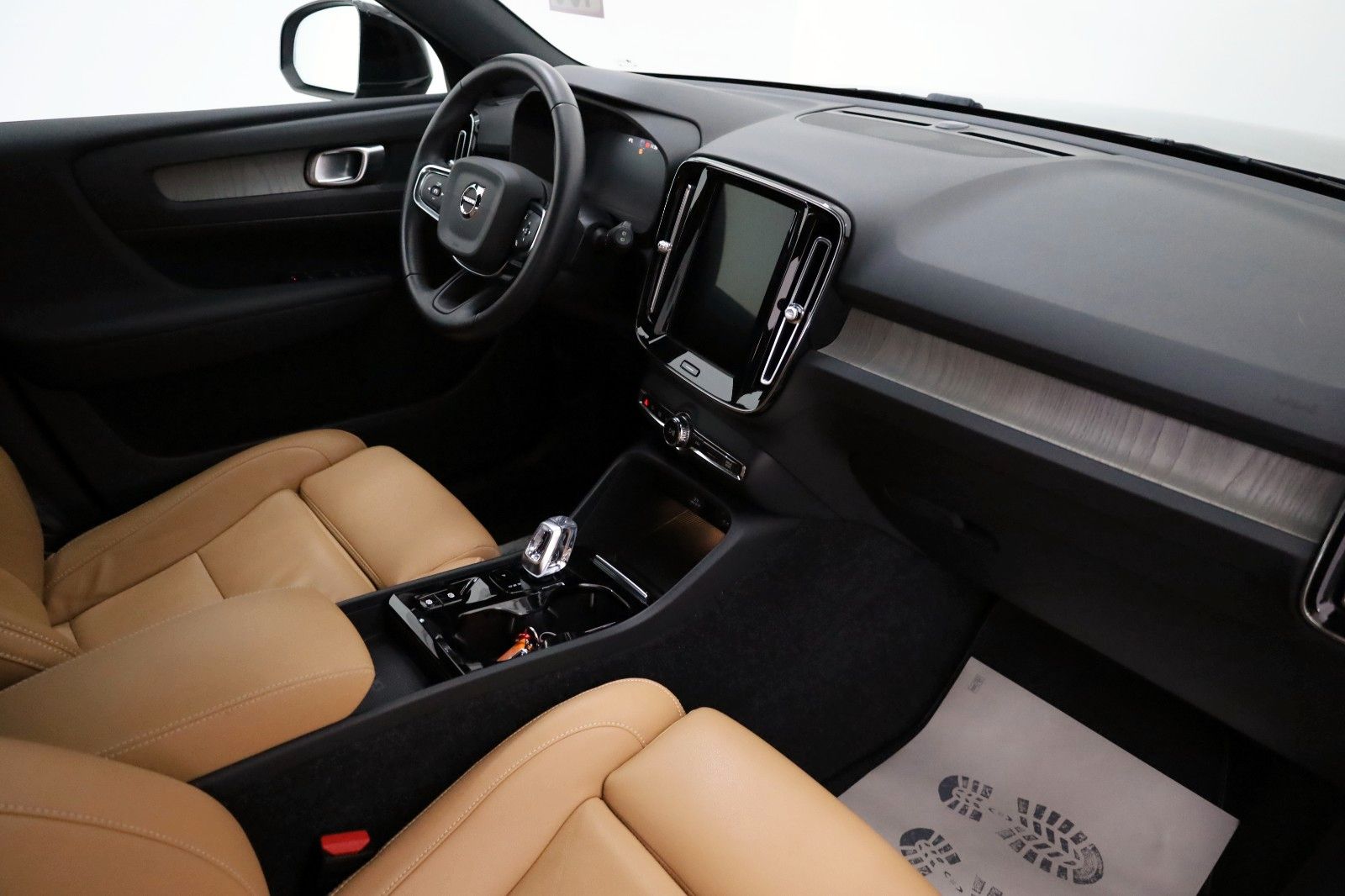 Fahrzeugabbildung Volvo XC40 Inscription T5, Leder,Navi,LED,SH,Kamera