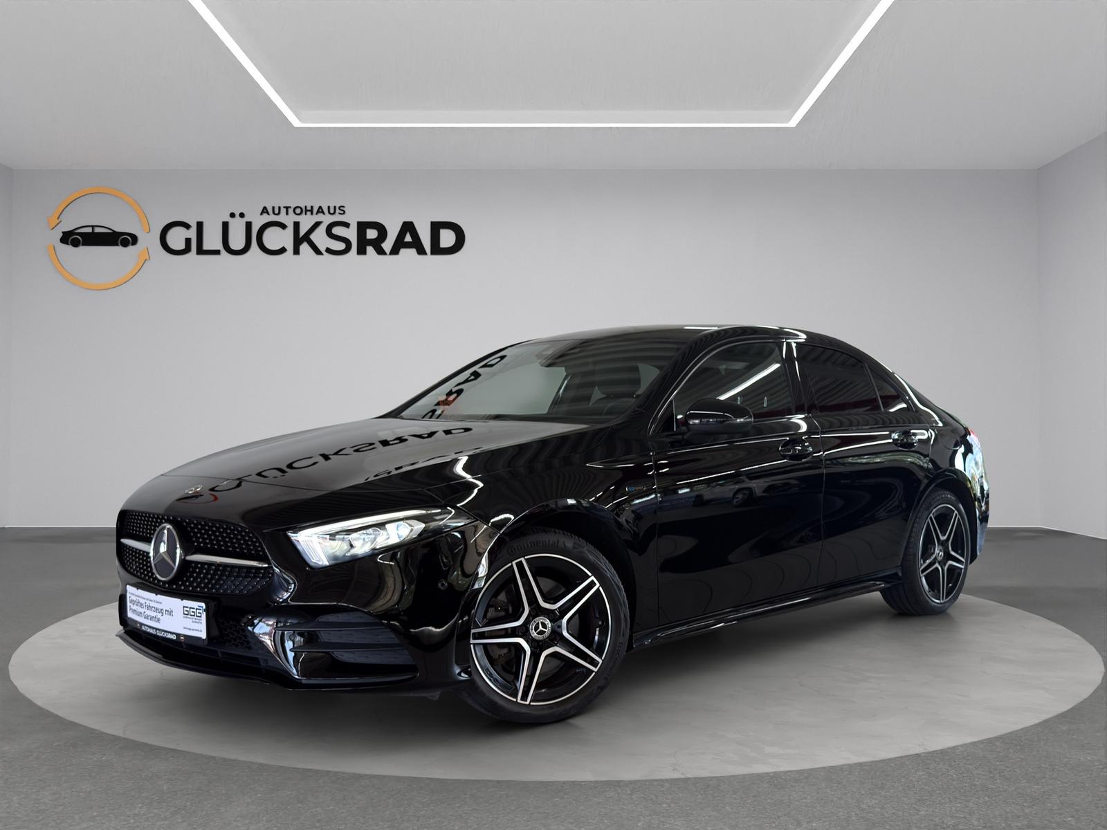 Mercedes-Benz A 250  e AMG Limousine Night R-Kam Widescreen