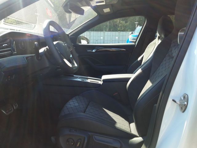 Passat Variant R-Line 2,0 TDI SCR 110 kW (150 PS