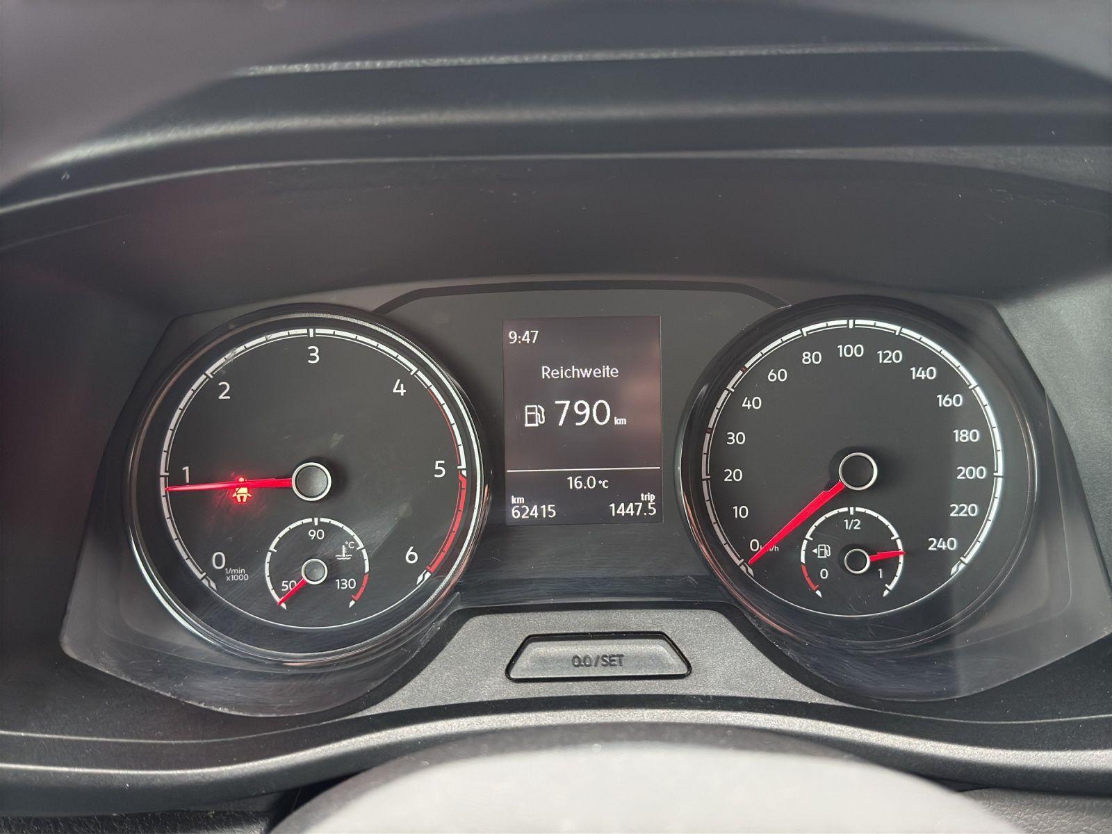 Volkswagen T6.1 Kasten 2.0 TDI LR KLIMA+SITZHZG+PDC+DAB+