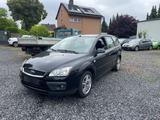 Ford Focus Turnier Ghia - Ford Focus: Turnier Ghia