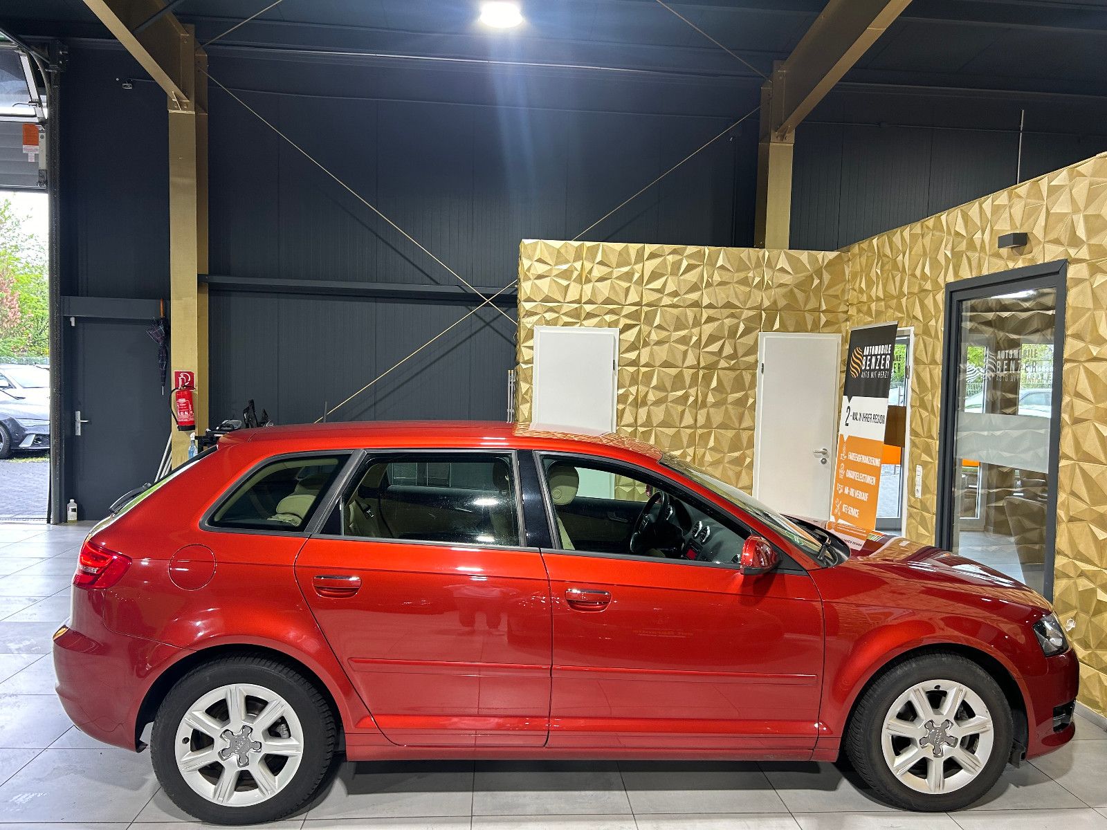 Fahrzeugabbildung Audi A3 Sportback 1.4TFSI Ambiente/KLIMA/AUTOMATIK/SH