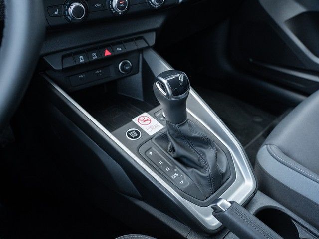 A1 Sportback 30 TFSI advanced LED+NAVI+SZH