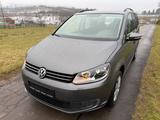 Volkswagen Touran 2.0 TDI DSG Trendline 140ps - gebrauchte VW Touran aus dem Jahr 2012