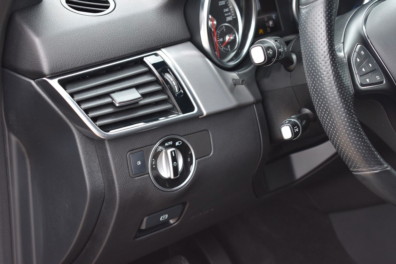 Fahrzeugabbildung Mercedes-Benz GLE 350 4Matic AMG line Nightp.Sitzbelüftung H&K