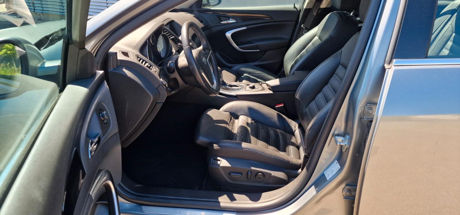 Opel Insignia A Lim. Sport 4x4*Automatik*Leder*NAVI*