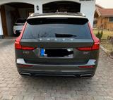 Volvo V60 Cross Country D4 AWD SE II - Volvo V60 Cross Country von privat