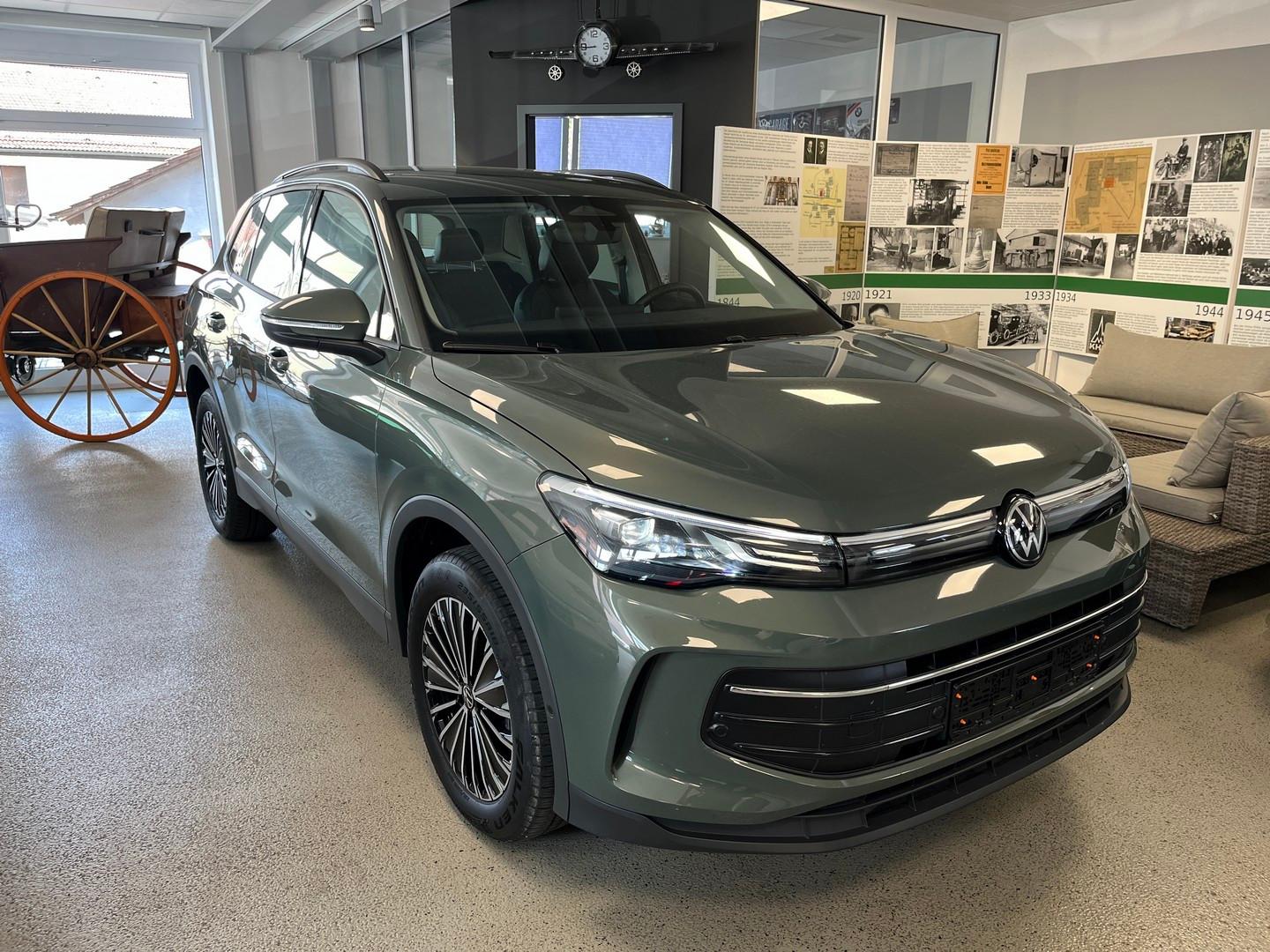Volkswagen Tiguan 2.0 TSI 4Motion Life AHK/RFK/18-Zoll