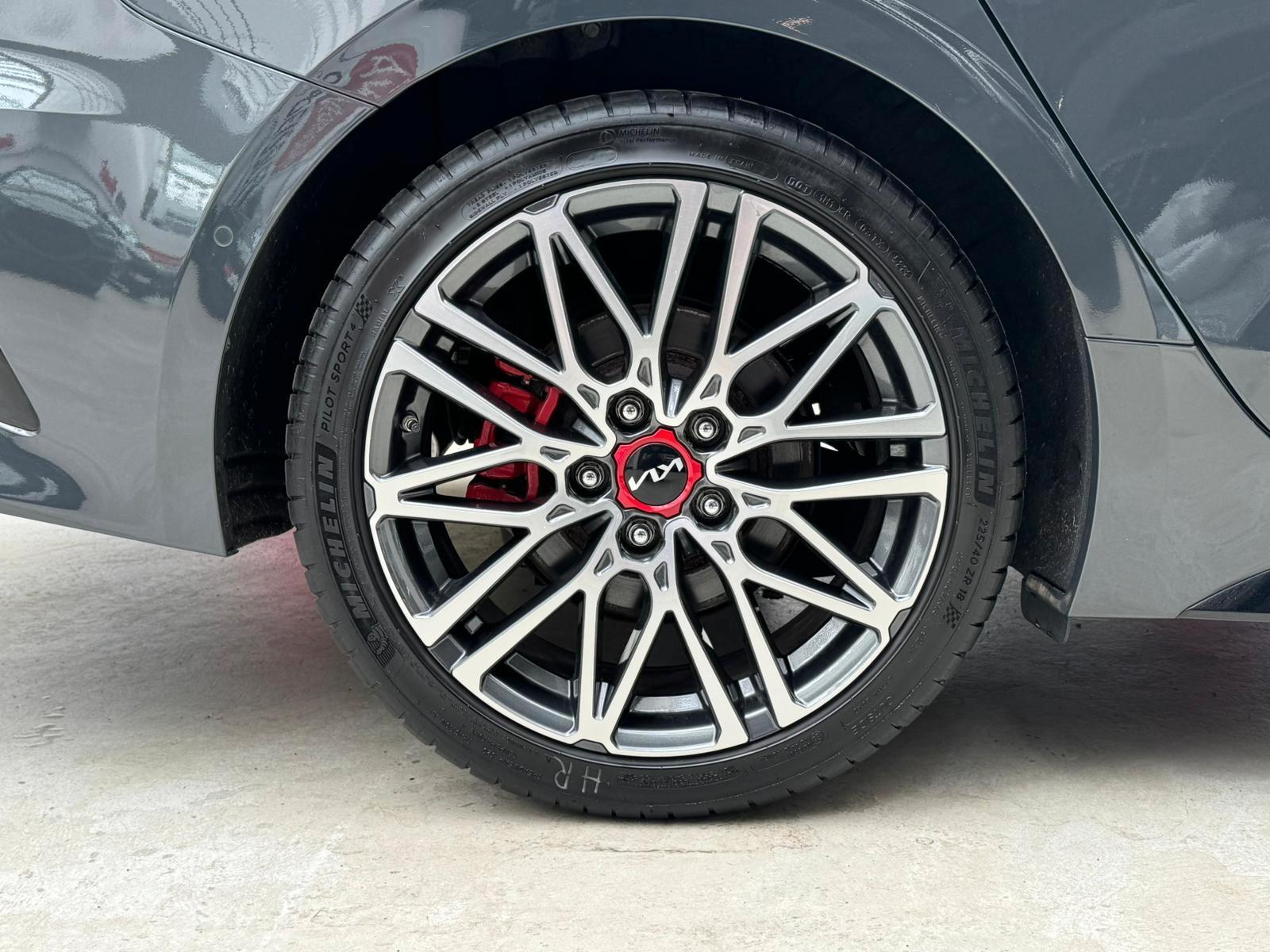 Kia pro cee'd GT DCT Panorama+Klappe+Bi-LED+JBL+DAB