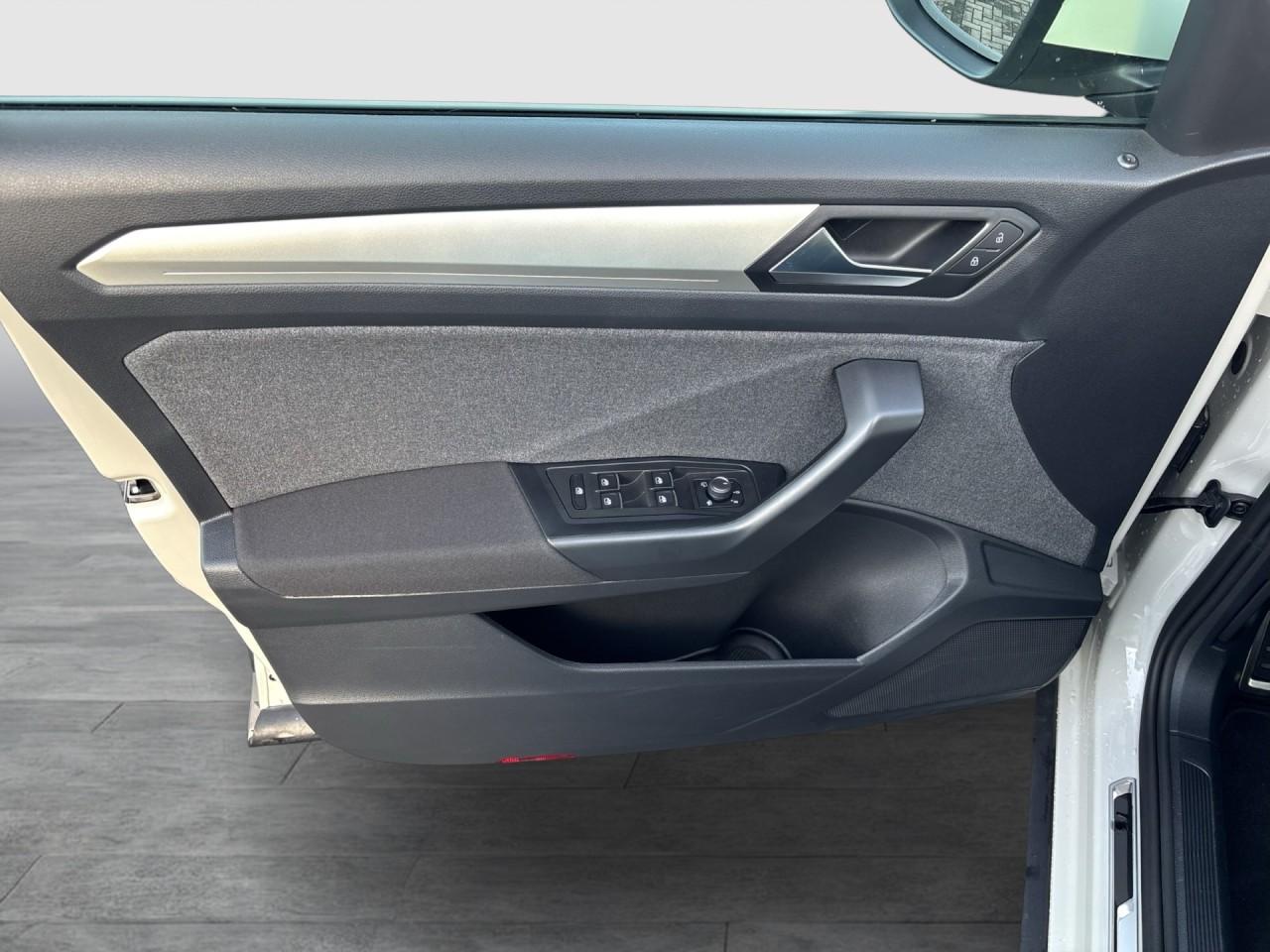 Volkswagen T-Roc 2.0 TDI Move LED Navi SHZ PDC Klima, миниатюра 14