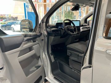 Ford Transit Custom 2,0l Doppelkabine L2 6 Sitze