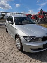 BMW 118d PDC vorne hinten - BMW 118 aus 2009: 118d