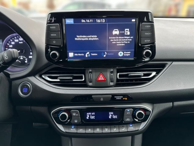 Fahrzeugabbildung Hyundai i30 1.0 T-GDI +CARPLAY+RFK+KLIMA+SHZ+PDC+TEMPOMA