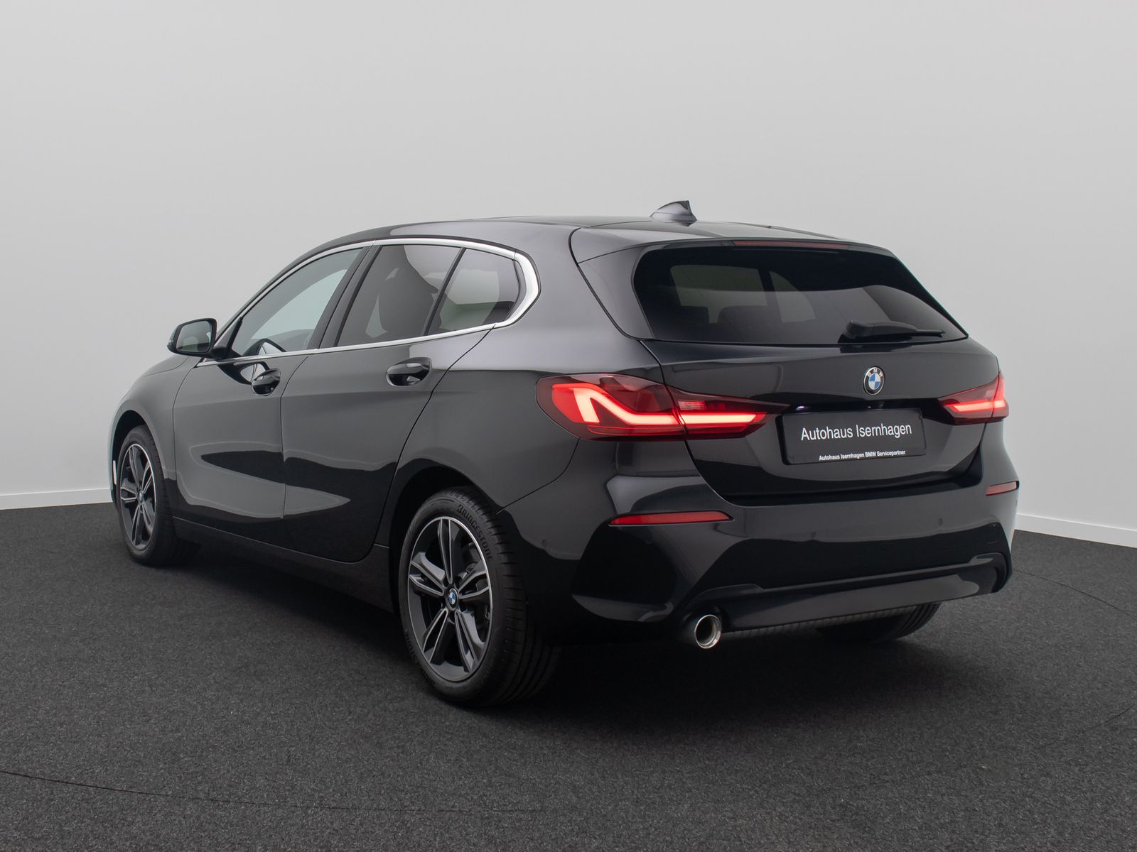 Fahrzeugabbildung BMW 118i Sport Line Kamera DAB Lenkradhzng Panorama