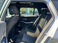 BMW 330 - Vorschau Bild 14